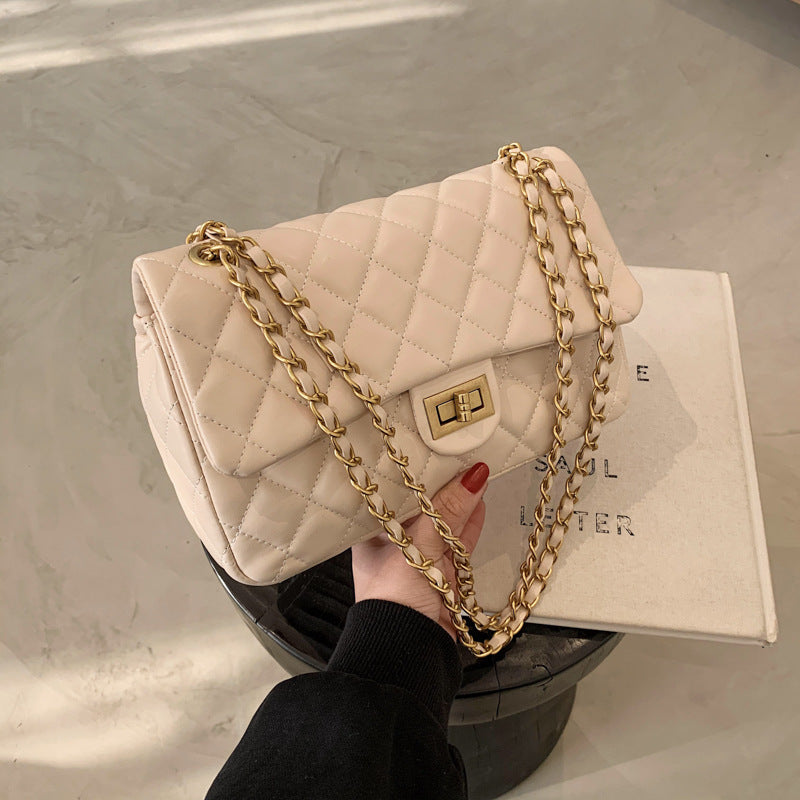 Diamond Quilted Chain Shoulder Bag, product image 5