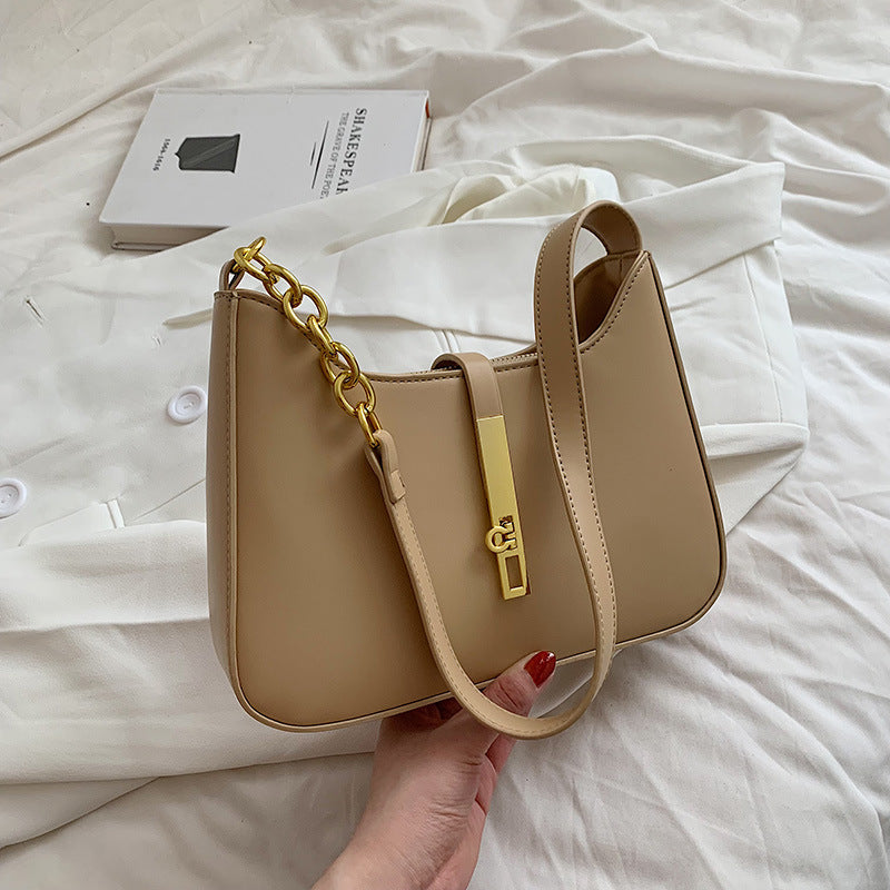 Crescent Chain Shoulder Bag, product image 5