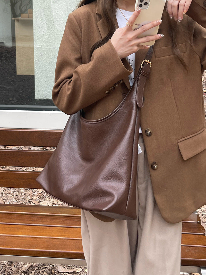 Crescent Slouchy Shoulder Bag, product image 4
