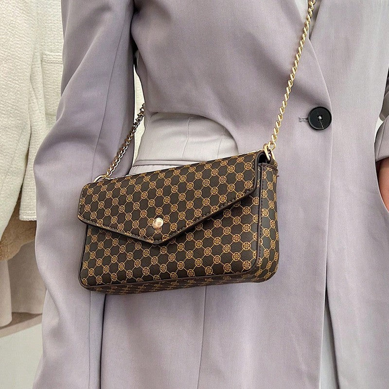 Monogram Envelope Chain Shoulder Bag, product image 3