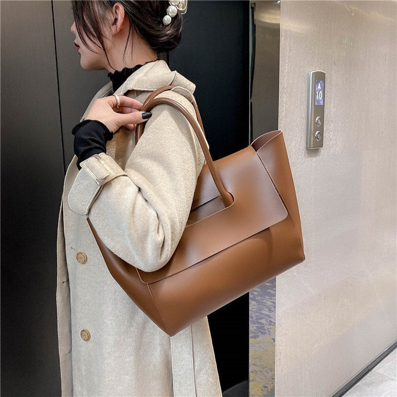 Flared Flap Shoulder Tote, product image 3