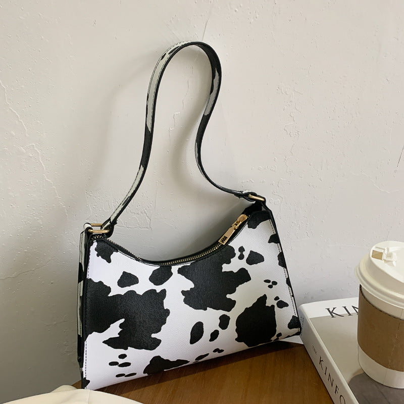 Embossed Texture Baguette Shoulder Bag, product image 4