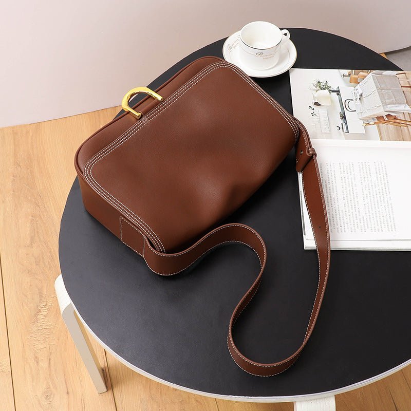 Minimalist Leather Shoulder Bag, product image 9