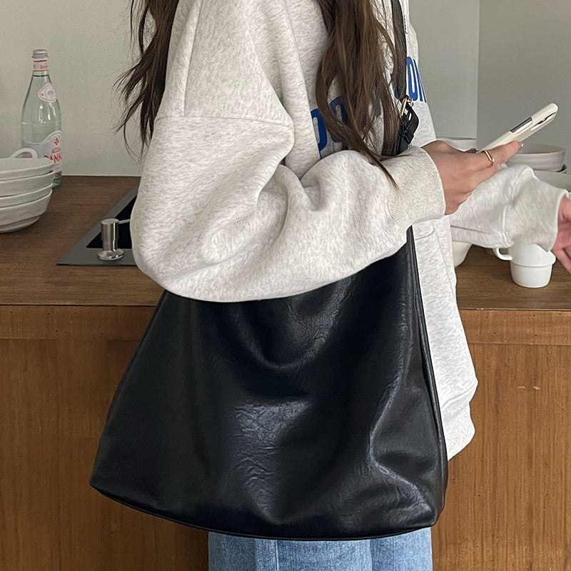 Crescent Slouchy Shoulder Bag, product image 6