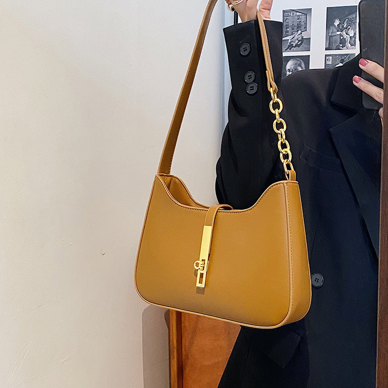 Crescent Chain Shoulder Bag, product image 4