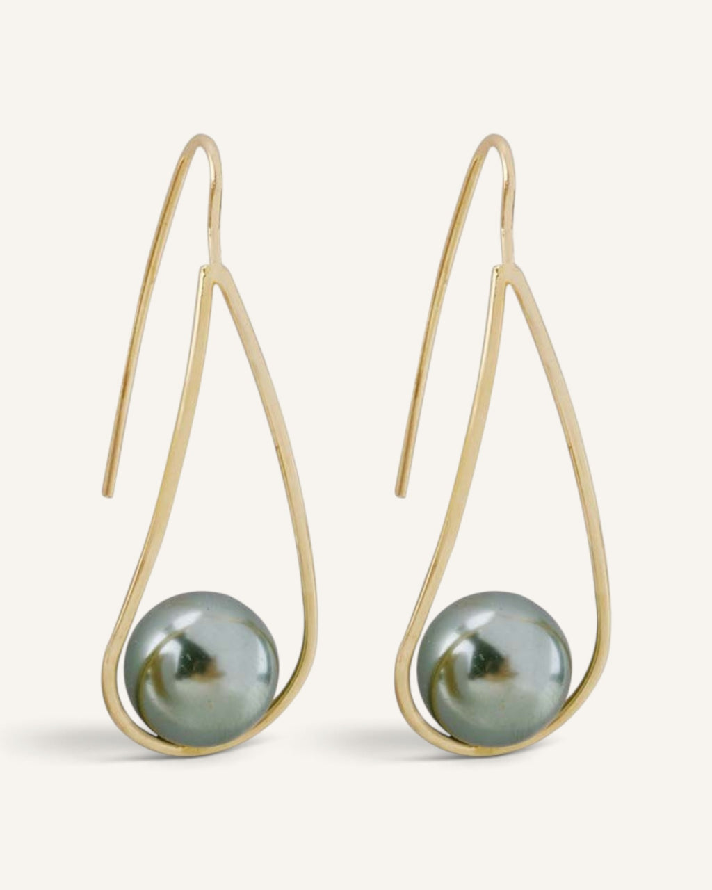Lunéra de Paris geometric drop earrings featuring a gold-tone open frame and a lustrous grey pearl accent