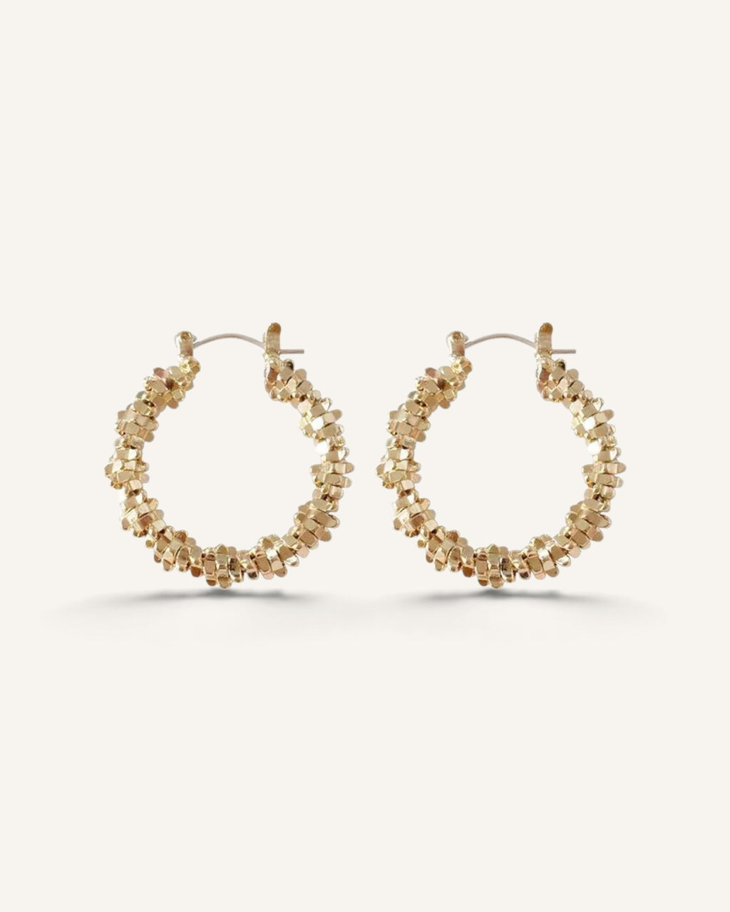 Lunéra de Paris gold textured beaded hoop earrings with a lightweight, minimalist design for daily wear.